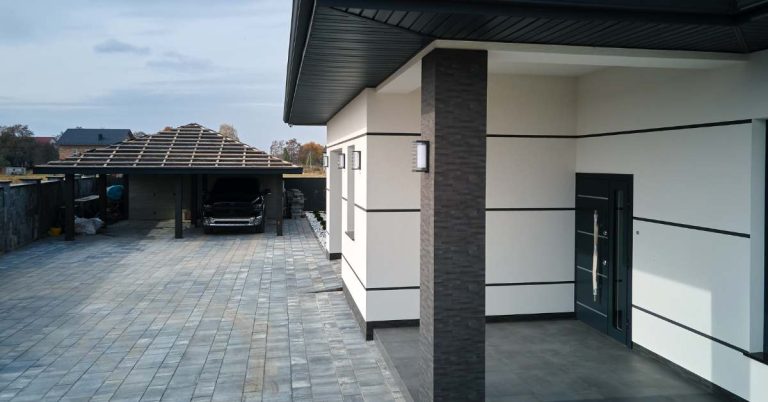 The Ultimate Guide to Choosing a Replacement Front Door for Your Home